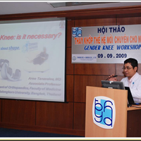 Thay khớp gối 09/09/2009